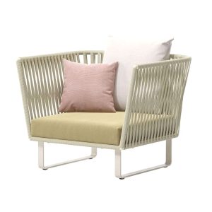 BITTA CLUBCHAIR INKL PUTER